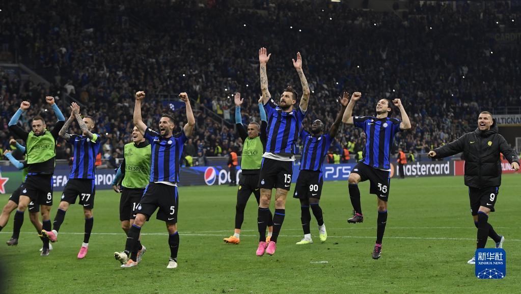 英超：阿森纳客场3-1击败诺维尔（英超战报：阿森纳客场3-1力克诺维尔）