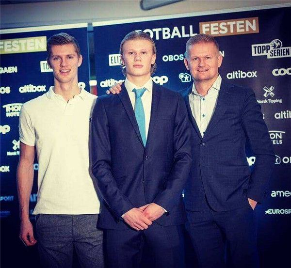 补时进球！吕特绝境救主，英超劲旅绝平，领先曼联1分（补时绝平！吕特力挽狂澜，英超劲旅逼平，领先曼联1分）