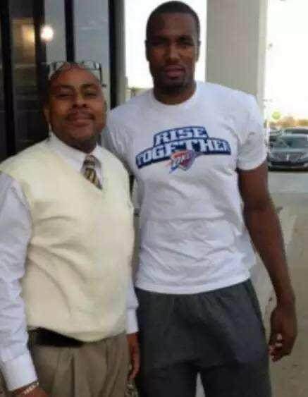 迪乌夫：过去我从没踢过右路，但只要能帮助球队我都愿意去做（迪乌夫称此前未踢右路，愿为球队尝试新位置）