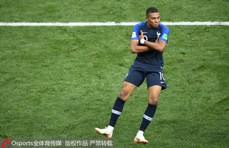 阿德耶米进球后做“安静点”手势，科瓦奇：为他的进球高兴