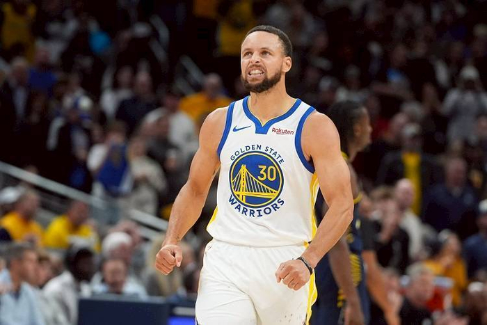 查洛巴问答：在足球界第一个朋友是芒特；第一件球衣是大罗的（查洛巴Q&A：足坛首位好友是芒特，第一件球衣来自大罗）