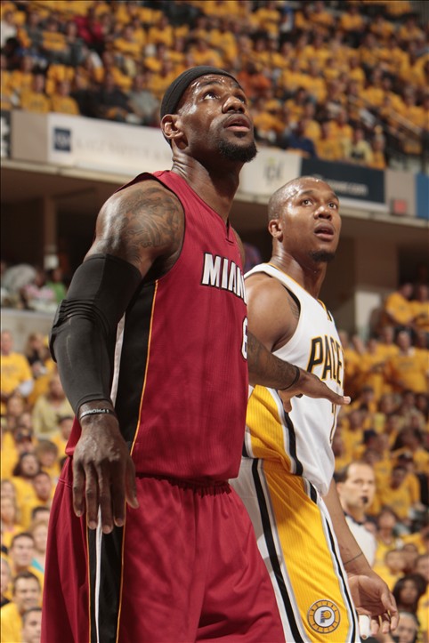 率重庆铜梁龙冲超，张外龙有望带领第5支球队征战中超（张外龙率重庆铜梁龙冲超，有望执教第5支中超球队）