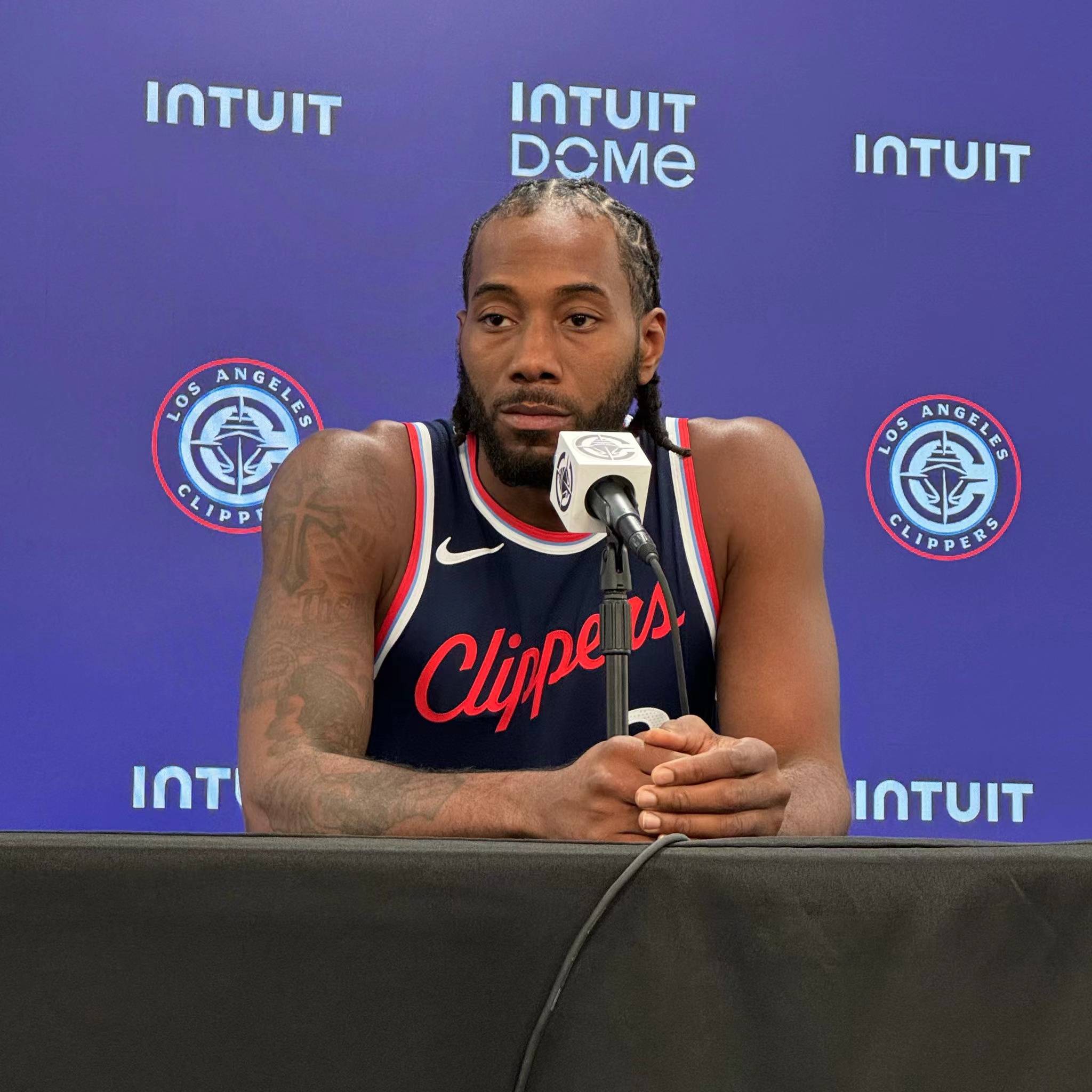 意媒：小法以后留在意甲可能性不大，大概率会前往巴萨或曼城（意媒：小法留在意甲希望渺茫，大概率转投巴萨或曼城）